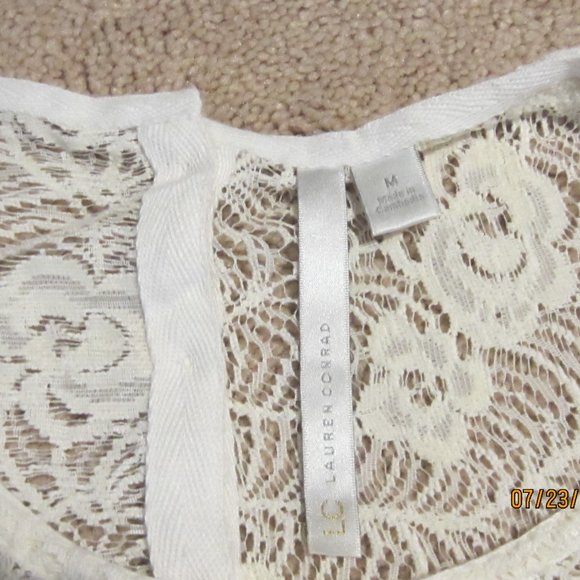 Lauren Conrad lace top cover up size med cream - Picture 3 of 3